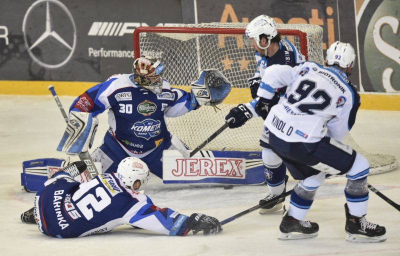 Do konce základní části hokejové extraligy zbývají poslední dvě kola.