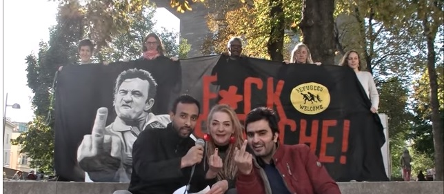 Politikovi se může ukázat prostředníček, rozhodl soud v Rakousku.