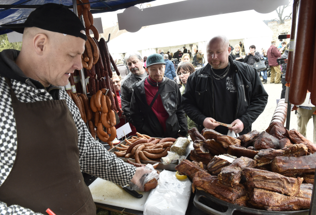 Hrad Veveří hostí Slavnosti moravského uzeného a vína. Hrad Veveří hostí Slavnosti moravského uzeného a vína.