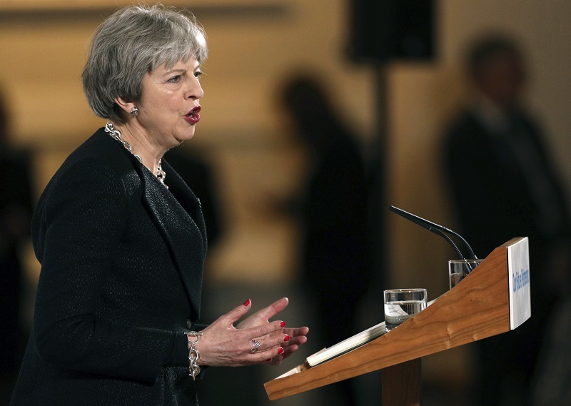 Britská premiérka Theresa Mayová na konferenci v Bruselu.