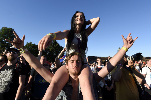 Návštěvníci festivalu Rock For People. 