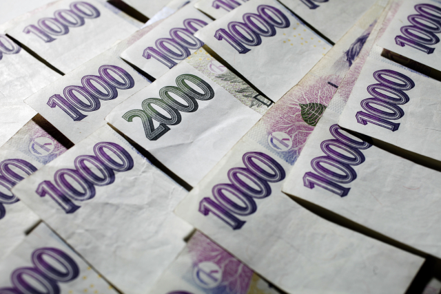 Bankovky (ilustrační snímek).