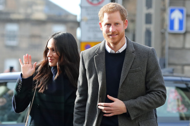Princ Harry se snoubenkou Meghan Markleovou.