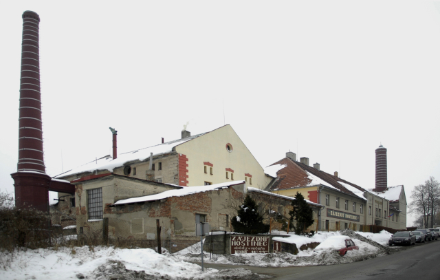 Bývalý pivovar v Kostelci nad Černými lesy.