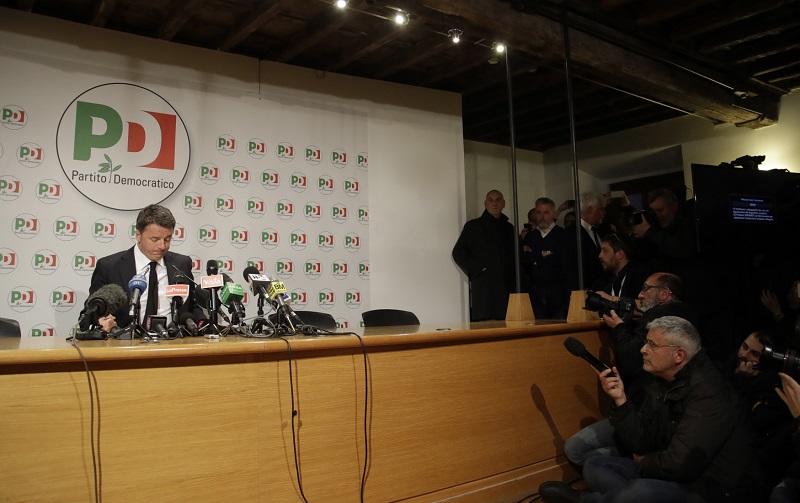 Předseda Demokratické strany a bývalý premiér Matteo Renzi skončí ve své stranické funkci.