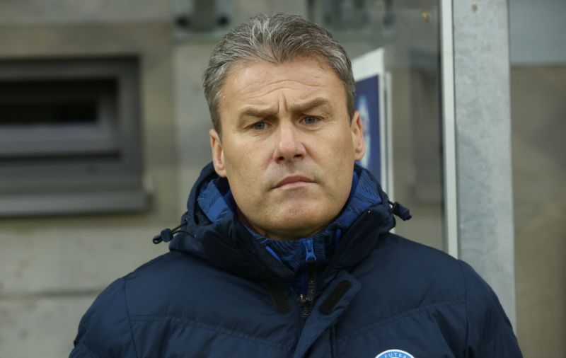 Novým trenérem Sparty se zřejmě stane Pavel Hapal. Novým trenérem Sparty se zřejmě stane Pavel Hapal.