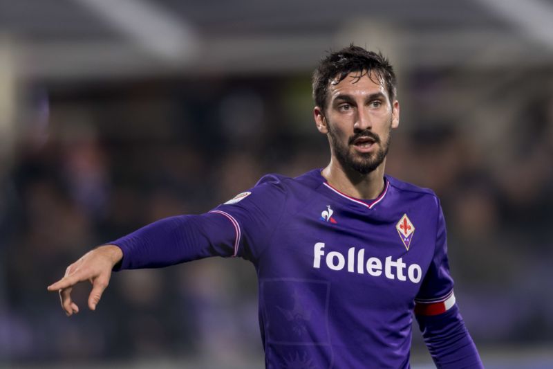 Fiorentina i Cagliari vyřadily dres Davide Astoriho s číslem třináct. Fiorentina i Cagliari vyřadily dres Davide Astoriho s číslem třináct.