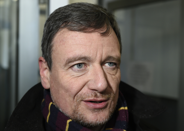 Shaun Rath Soud se vrátil ke kauze kolem Ratha, vypovídali obžalovaní | Týden.cz