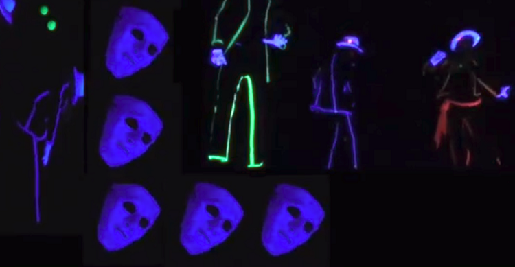 Snímek z představení Phantom. Snímek z představení Phantom.