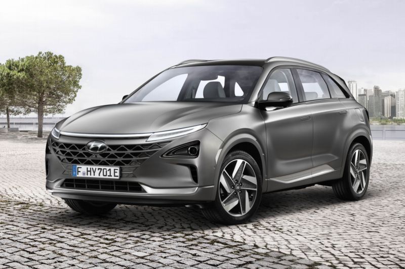 Hyundai Nexo jezdí na vodík. Hyundai Nexo jezdí na vodík.