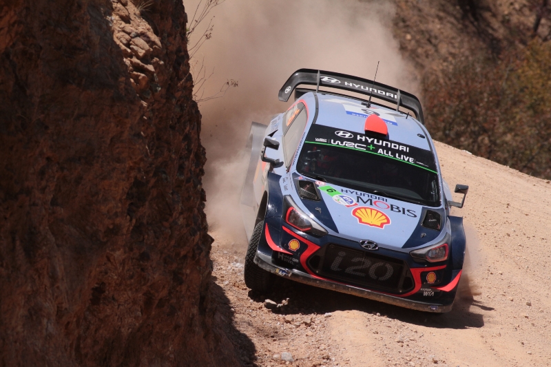 Dani Sordo při první etapě Mexické rallye.