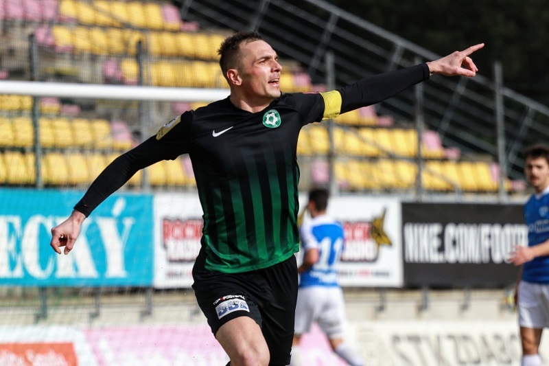 Fotbalisté Příbrami porazili Táborsko a na čele tabulky vystřídali Opavu.
