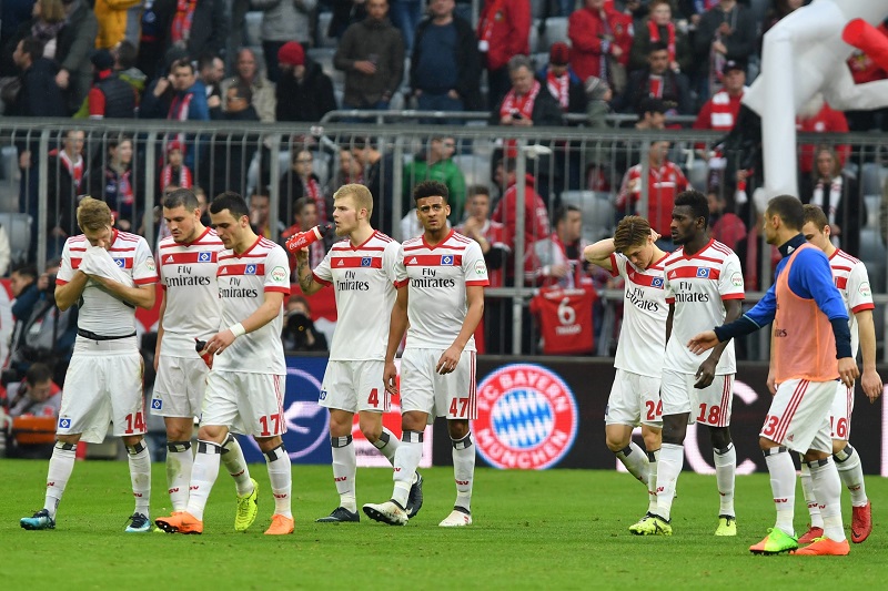 Fotbalisté Hamburku po vysoké prohře s Bayernem.