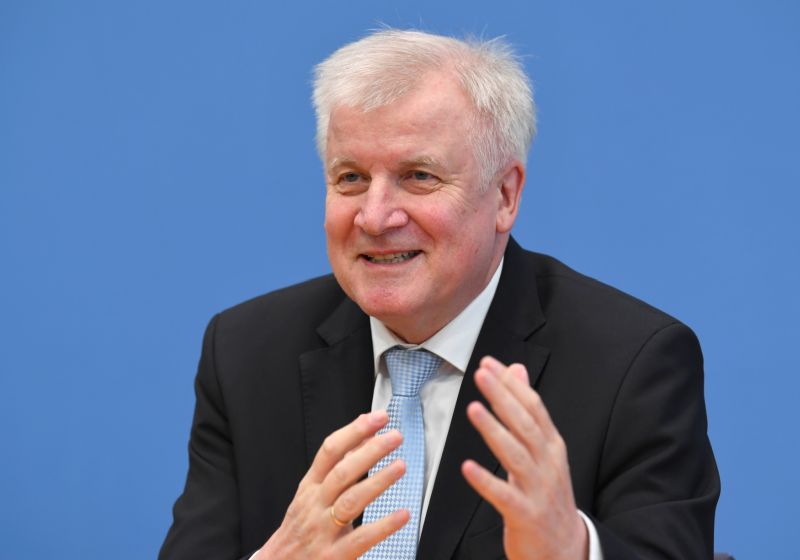 Horst Seehofer. Horst Seehofer.