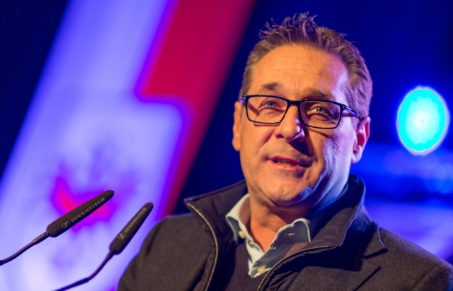 Šéf FPÖ Strache.