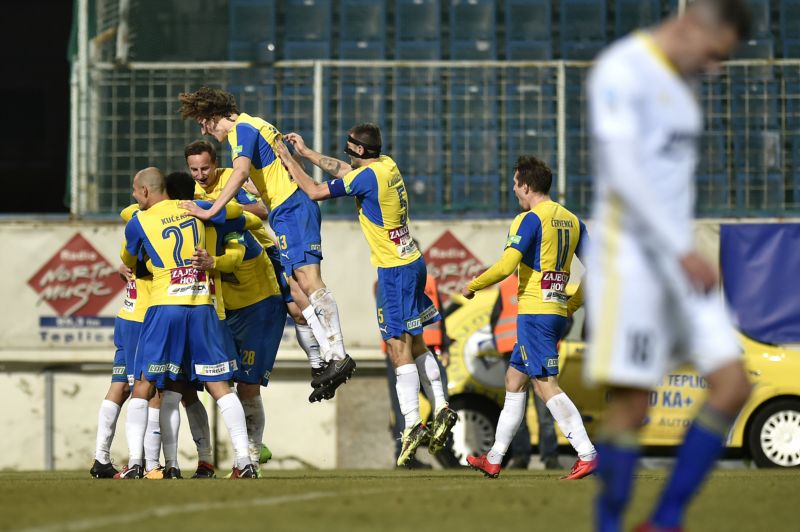 Zlín zvítězil v Hradci Králové 2:0.