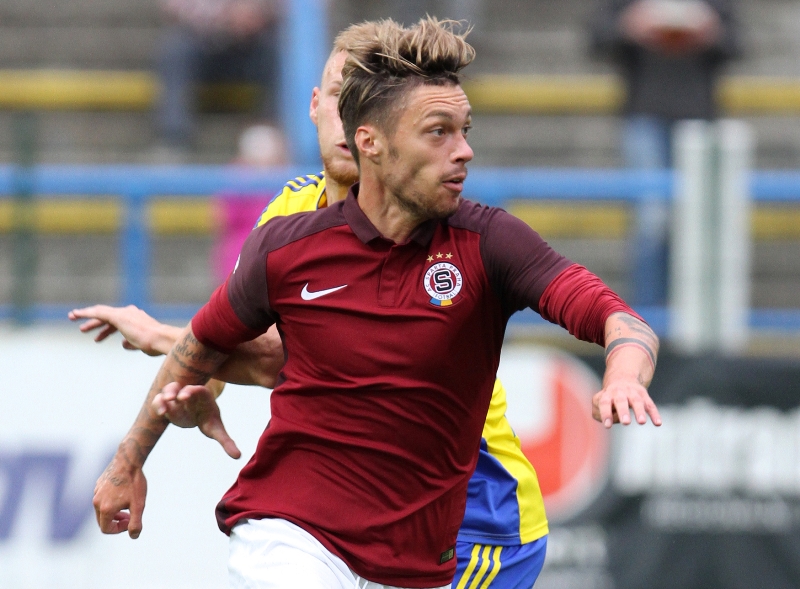 Kadlec byl po remíze se Slavií hodně zdrcený. 