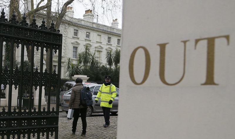 Ruští diplomaté museli opustit Velkou Británii.