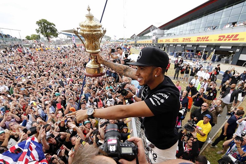 Lewis Hamilton bude usilovat o pátý triumf mistra světa v kariéře.