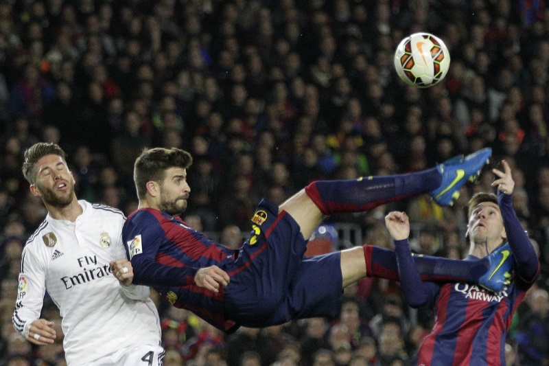 Gerard Piqué poodkryl příběh vztahů mezi hráči Realu Madrid a Barcelonou.