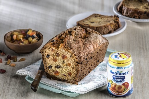 Šťavnatá veganská buchta z přesnídávky.