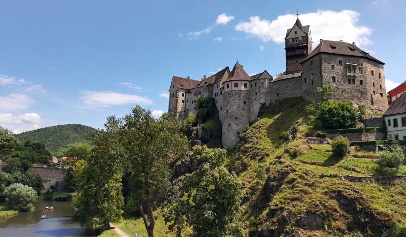 Hrad Loket.