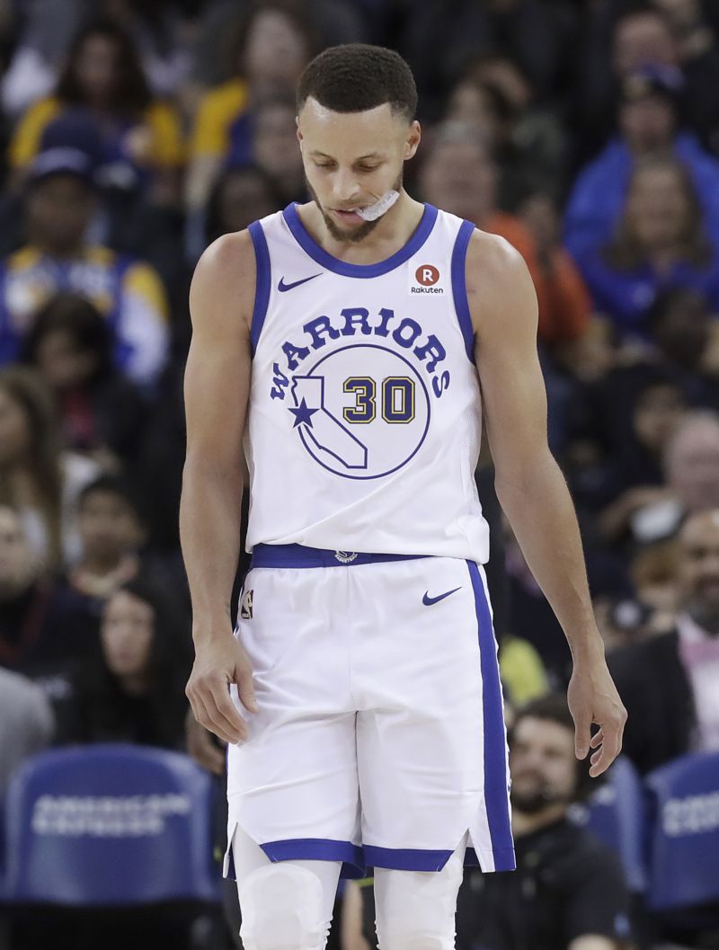 Stephen Curry si pár týdnů odpočine.