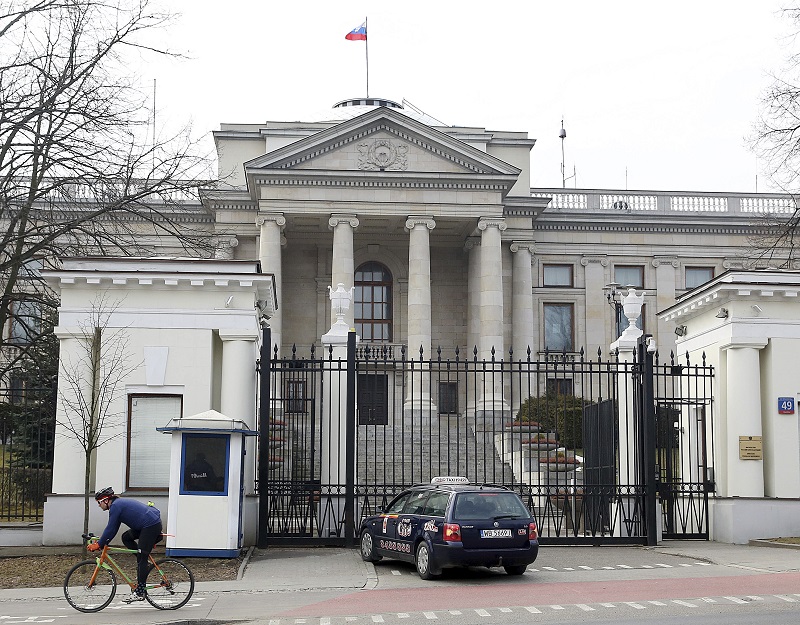 Ruská ambasáda ve Varšavě.