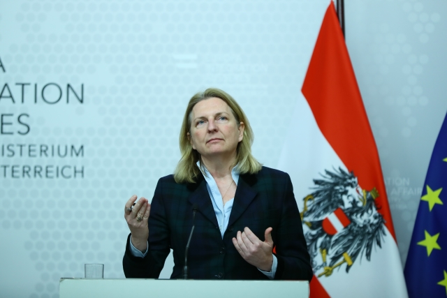 Rakouská ministryně zahraničí Karin Kneisslová.