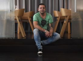 Pražská restaurace Field šéfkuchaře Radka Kašpárka (na snímku) obhájila letošní hvězdu gastronomického průvodce Michelin.