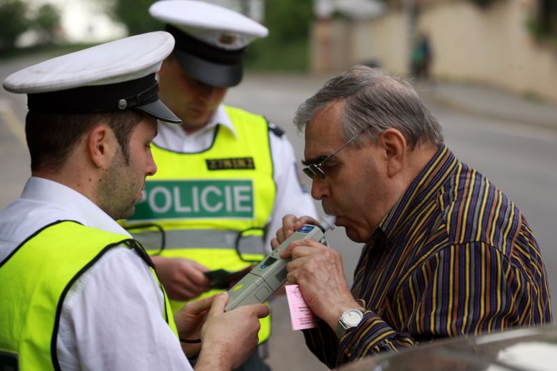Dopravní policie chystá přísnou kontrolu řidičů (ilustrační foto).  