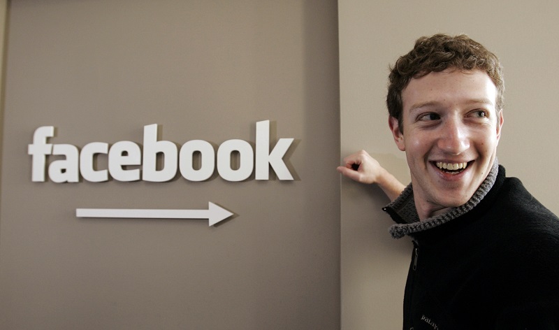 Zakladatel a šéf Facebooku Mark Zuckerberg.