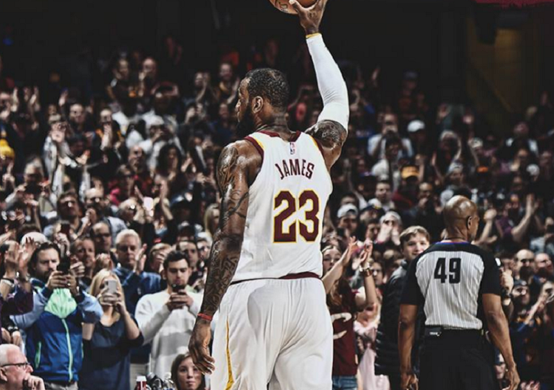Basketbalista Cleveland LeBron James. 