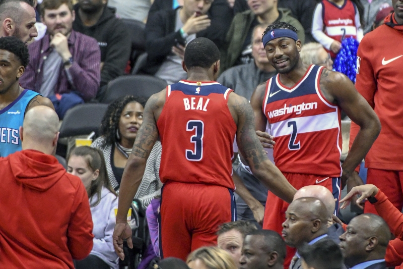 Basketbalisté Washingtonu po výhře nad Charlotte. Basketbalisté Washingtonu po výhře nad Charlotte.
