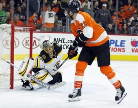 Mrázek s Voráčkem pomohli Philadelphii k výhře nad Bostonem.