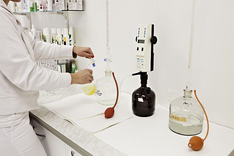 Laboratoř společnosti Ryor na výrobu kosmetických výrobků.