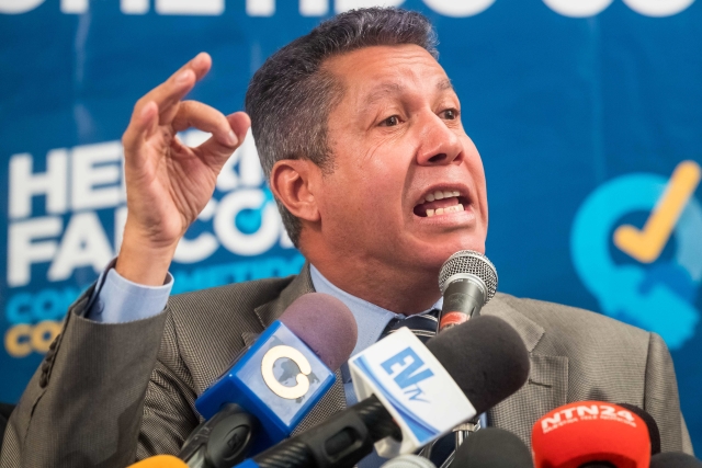Venezuelský prezidentský kandidát Henri Falcón.