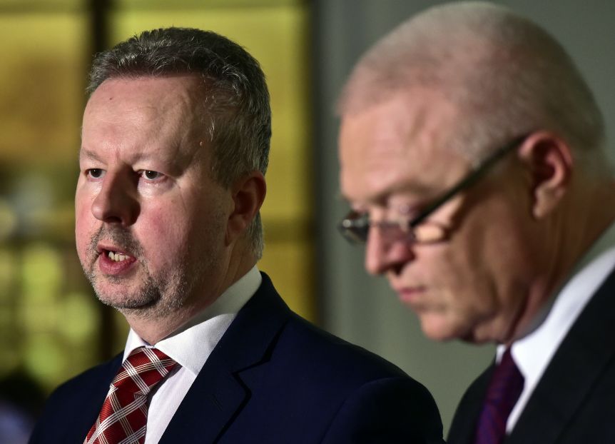 Představitelé ANO (zleva) Richard Brabec a Jaroslav Faltýnek.