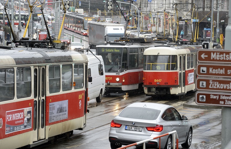 Pražský půlmaraton omezí dopravu v hlavním městě.
