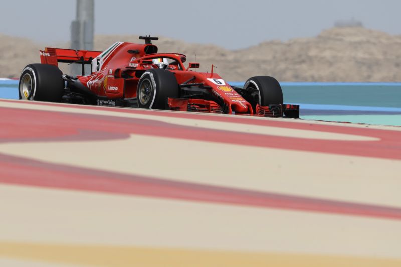 V trénincích na Velkou cenu Bahrajnu bylo nejrychlejší Ferrari.