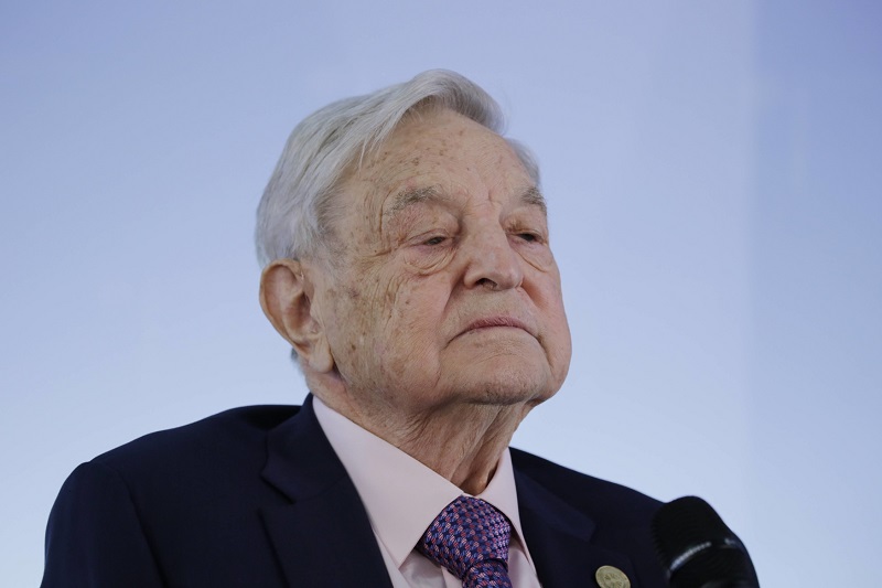 Americký finančník maďarského původu George Soros.