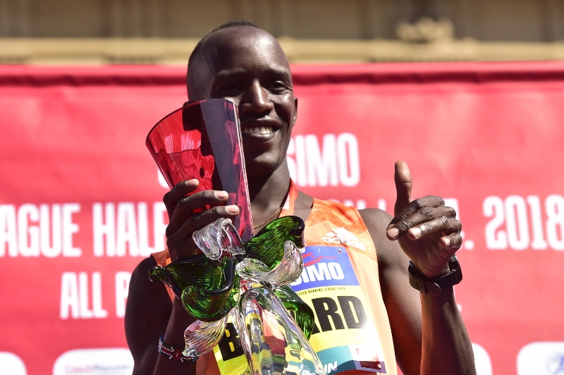 Pražský půlmaraton vyhrál Keňan Kimeli, Nývltová překonala rekord