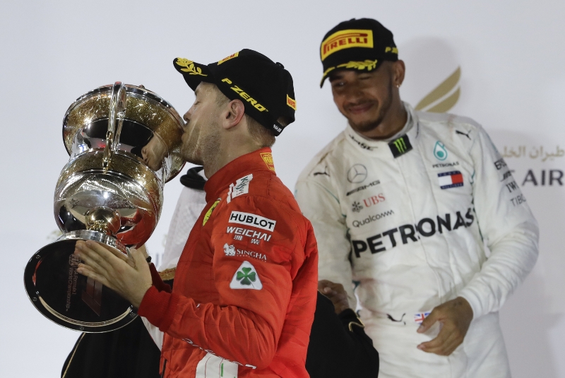 Vítěz Velké ceny Bahrajnu Sebastian Vettel. 