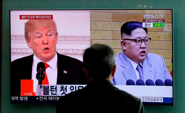 Donald Trump (vlevo) a Kim Čong-un (vpravo).