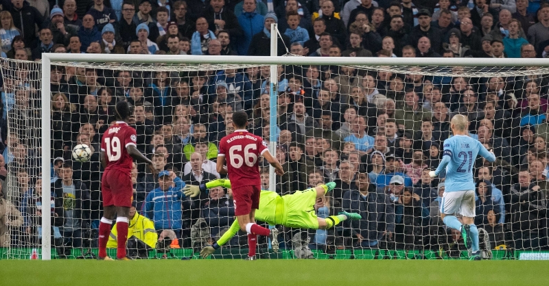Liverpool vyzrál na City i venku. Barcelona promarnila náskok.