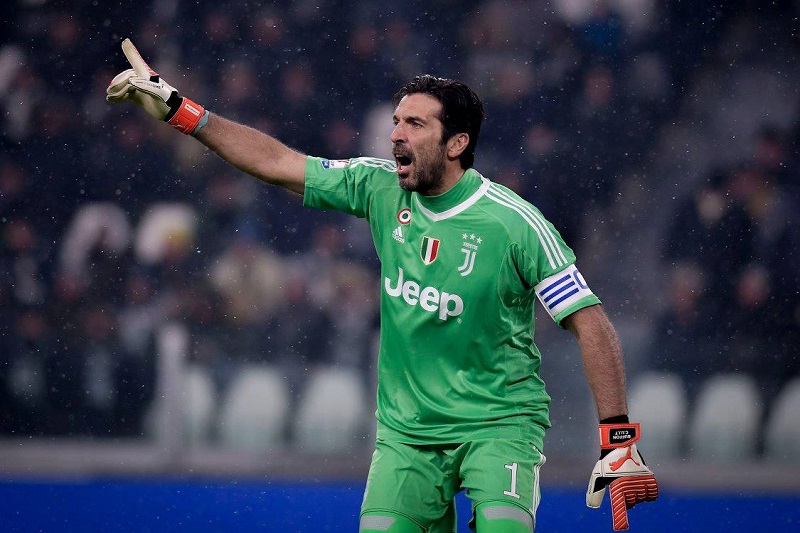 Gianluigi Buffon neunesl odpískanou penaltu ze třetí minuty nastavení.