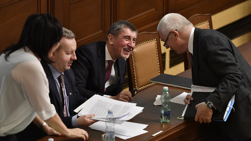 Protikuřácký zákon projedná sněmovna příští pátek.