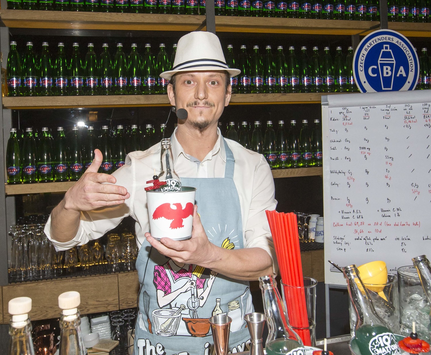 Barman Jiří Boháč.