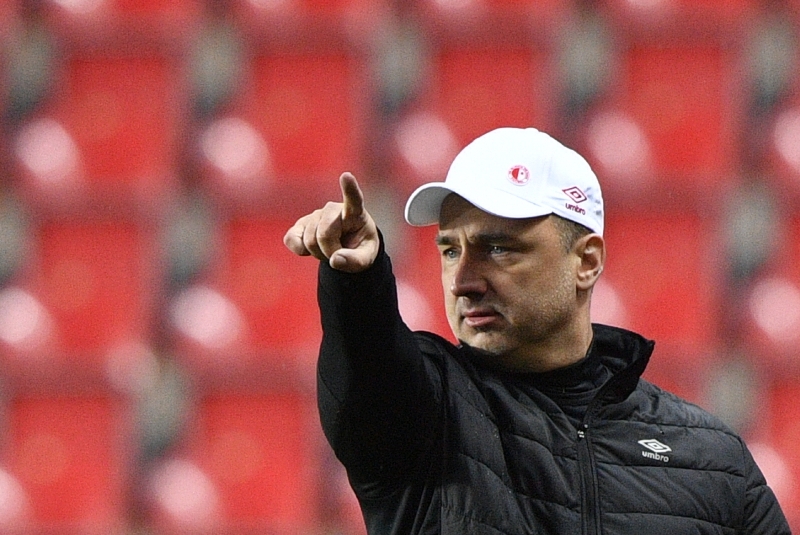 Trenér pražské Slavie Jindřich Trpišovský. Trenér pražské Slavie Jindřich Trpišovský.