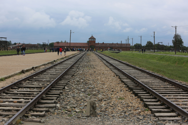Koncentrační tábor Osvětim. Koncentrační tábor Osvětim.